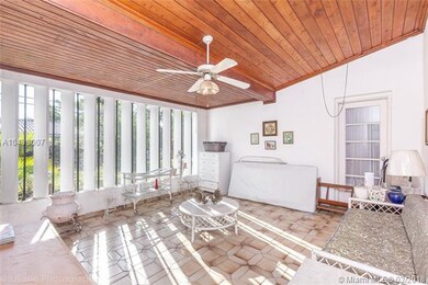 Spacious lanai