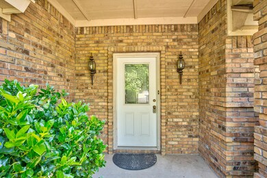 108 Guinevere Ct, Weatherford, TX 76086 - photo 3