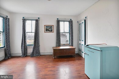 82 N Laurel St, Bridgeton, NJ 08302 - photo 4