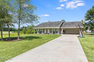 135 April Ln-16