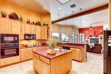 1507 E Carriage Dr Phoenix AZ-large-006-