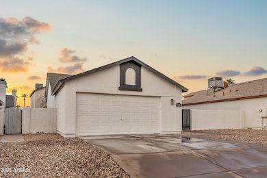 8830 W Saint John Rd, Peoria, AZ 85382 - photo 4