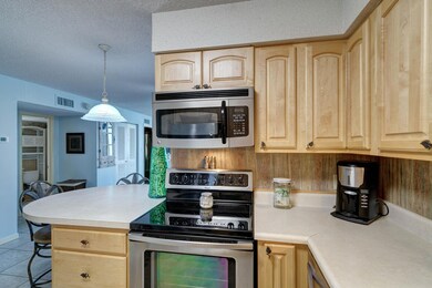8-08_Kitchen_04