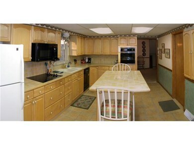 949 Lornaberry Ln, Columbus, OH 43213 - photo 5