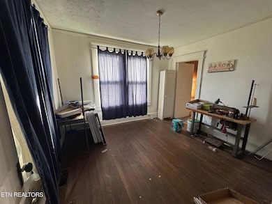 201 Taylor Ave, Jamestown, TN 38556 - photo 5