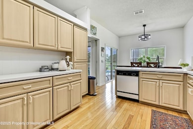 10093 Hollyberry Dr (7 of 38)