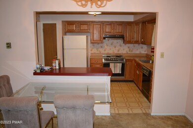 34 Cobblewood Dr unit 1, Mount Pocono, PA 18344 - photo 4