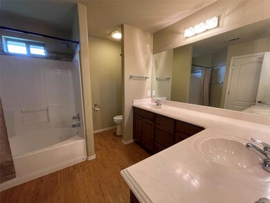 705 Rambling Ct, Granbury, TX 76049 - photo 6