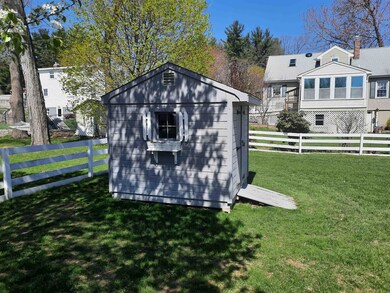 21 Sioux Ave, Nashua, NH 03063 - photo 7