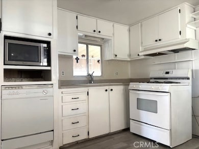 56254 29 Palms Hwy unit 84, Yucca Valley, CA 92284 - photo 7