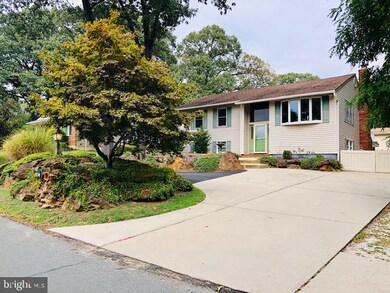 219 Sillery Bay Rd, Pasadena, MD 21122 - photo 2