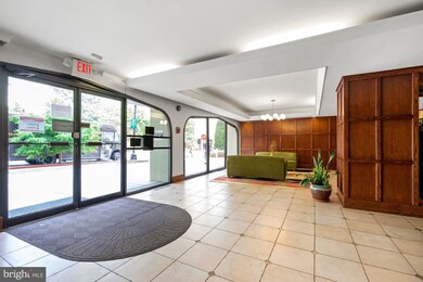 Jefferson House unit 514, Washington, DC 20037 - photo 4