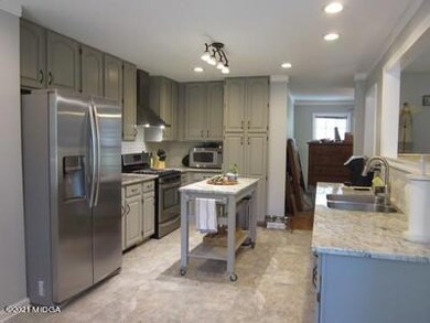 Kitchen 2 (1)