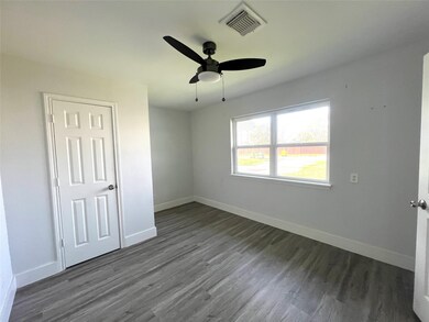 6002 Jerrycrest Dr, Pearland, TX 77584 - photo 6