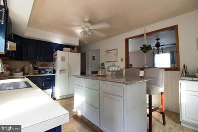 310 W 38th St, Reading, PA 19606 - photo 5