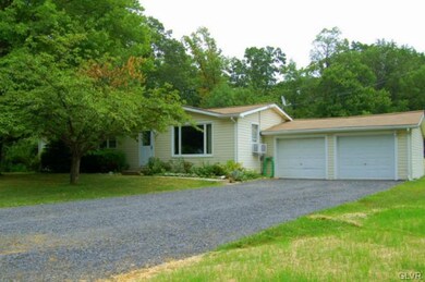 418 Old Allentown Rd, Wind Gap, PA 18091 - photo 5