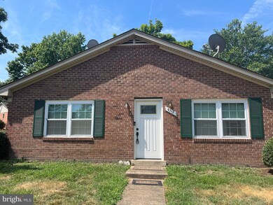 9712 Hagel Cir unit A, Lorton, VA 22079 - photo 6