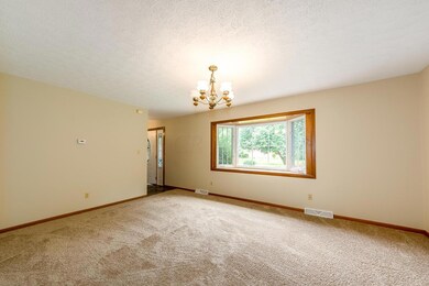 5379 Vinewood Ct, Columbus, OH 43229 - photo 5