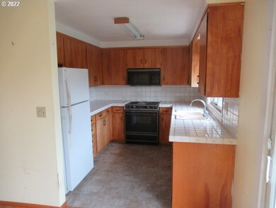 1554 Balboa St, Eugene, OR 97408 - photo 5