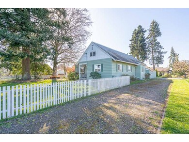 246 SW Chapman St, Sheridan, OR 97378 - photo 3