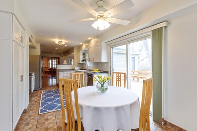 Breakfast Room