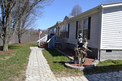 1216 Leger Fork Rd, Tyner, KY 40486 - photo 4