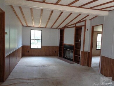 4195 Rabbit Crossing Ln, Conover, NC 28613 - photo 2