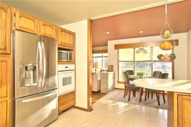 10 Circle Dr, Carmel, IN 46032 - photo 7