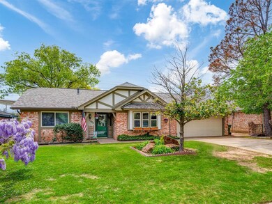 425 Mountainview Dr, Hurst, TX 76054 - photo 2