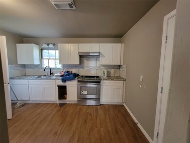 5115 Enyart St, Houston, TX 77021 - photo 3