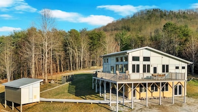 AAAFeatured-exterior-back-of-house