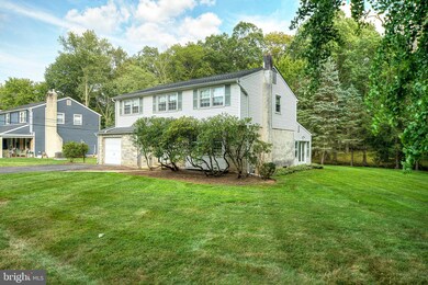 547 Valley Brook Dr, Lansdale, PA 19446 - photo 3