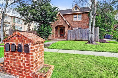 2323 Park St unit 1, Houston, TX 77019 - photo 6