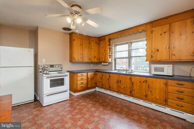 154 E Main St, Lansdale, PA 19446 - photo 6