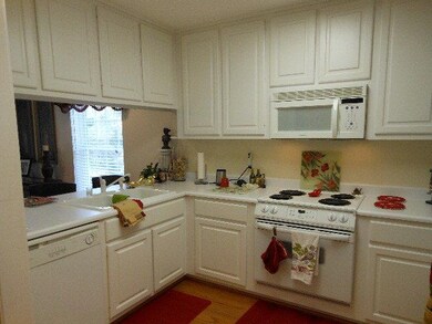 200 Salt Air Dr unit 135, St. Simons Island, GA 31522 - photo 5