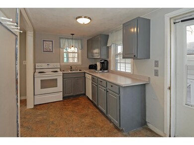 6 Victory Rd, Portsmouth, NH 03801 - photo 5