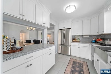 364 Rutland Ave, Teaneck, NJ 07666 - photo 6