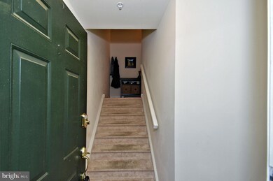 8 Comly Ct, Flourtown, PA 19031 - photo 4