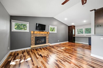 1565 Rhode Island Ave N Golden-large-004-037-Rhode Island Ave N Golden-1499x1000-72dpi.jpg