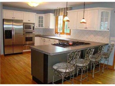 6 Middle St, North Providence, RI 02911 - photo 4