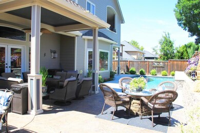 2001 Bluegrass Dr, Central Point, OR 97502 - photo 5