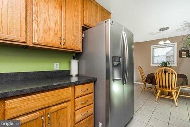 6376 Woodburn Ave, Elkridge, MD 21075 - photo 7