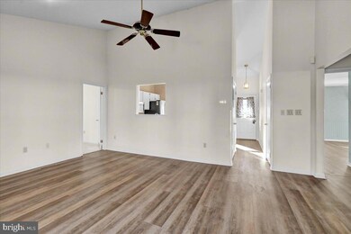 5003 Orchard View Rd, Reading, PA 19606 - photo 4