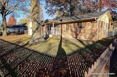 804 NW J St, Bentonville, AR 72712 - photo 2