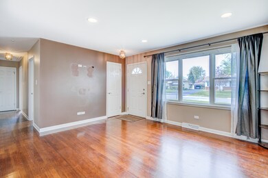 2405 Cedar St, Rolling Meadows, IL 60008 - photo 4