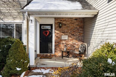 5503 N Pepperwood Ct, Peoria, IL 61615 - photo 4