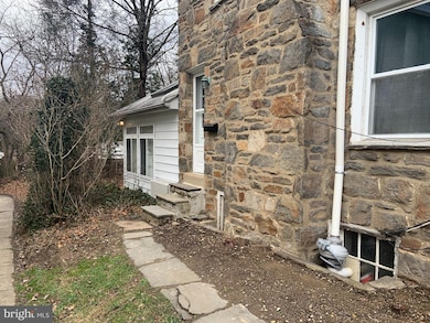 138 Church Rd unit 2ND FLOOR, Jenkintown, PA 19046 - photo 3