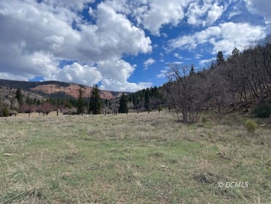 1590 N Squirrel Dr, Duck Creek Village, UT 84762 - photo 2