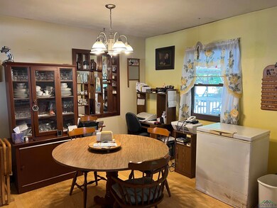 110 Tejas Place, Jefferson, TX 75657 - photo 4