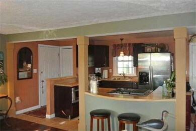 70 Meadow Rd, Portsmouth, NH 03801 - photo 2